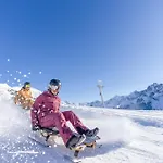 Дом отдыха Elevate - By Alpenluxus Collection *