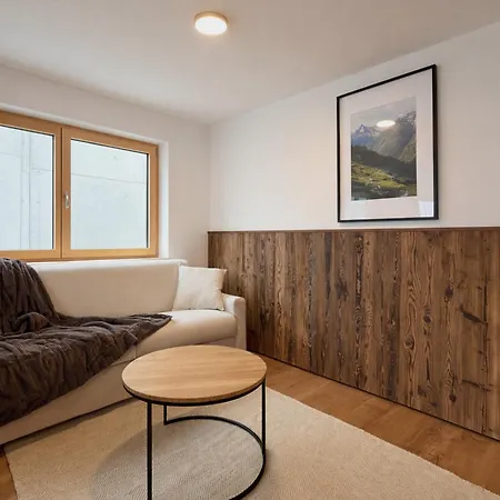 Elevate - Alpenluxus Collection * Muhlen (Tyrol)