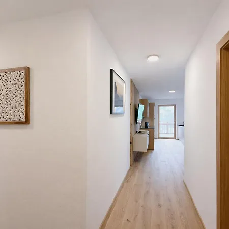 Elevate - Alpenluxus Collection * Muhlen (Tyrol)